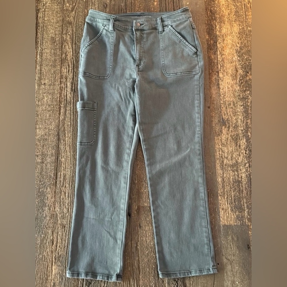 Chico’s Straight Leg Ankle Utility Pants Size 6